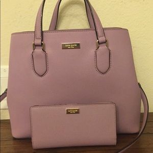 ❌Don't buy❌ Kate spade set. Trading + $100.00..